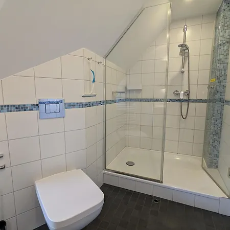 Chausseestrasse - Spiere * Born